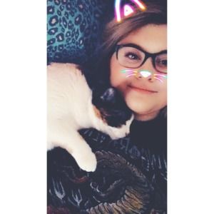 Meet your Posher, Lydia